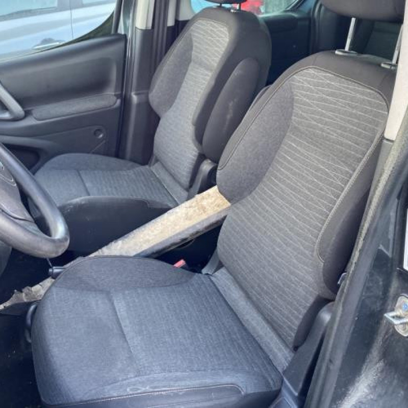 Moteur essuie glace arriere CITROEN BERLINGO 2 Photo n°16