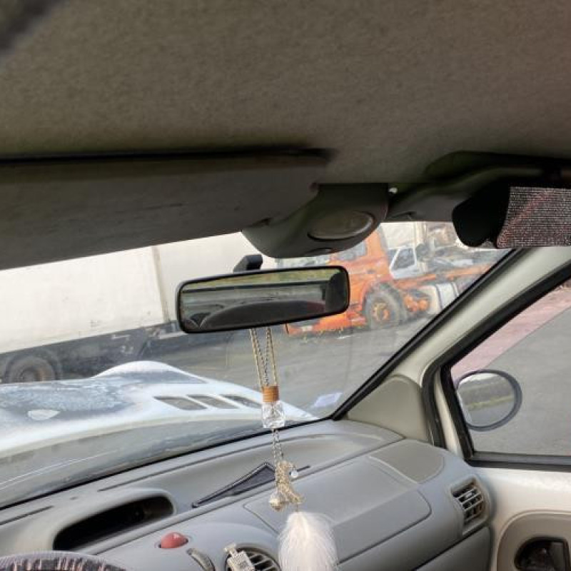 Leve vitre electrique avant gauche RENAULT TWINGO 1 Photo n°17
