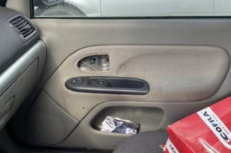 Porte avant droit RENAULT CLIO 2