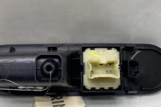 Interrupteur de leve vitre avant gauche RENAULT TWINGO 3