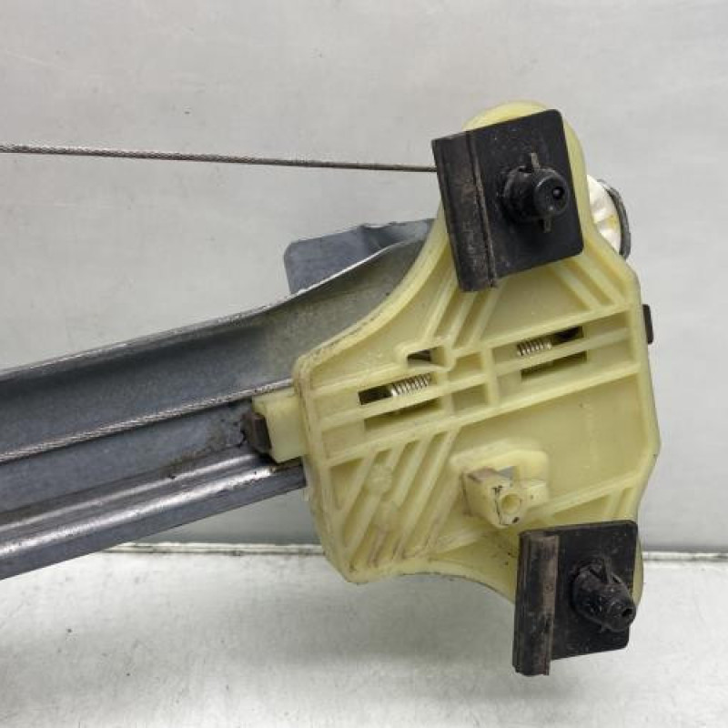 Leve vitre electrique arriere gauche RENAULT CLIO 4 Photo n°2