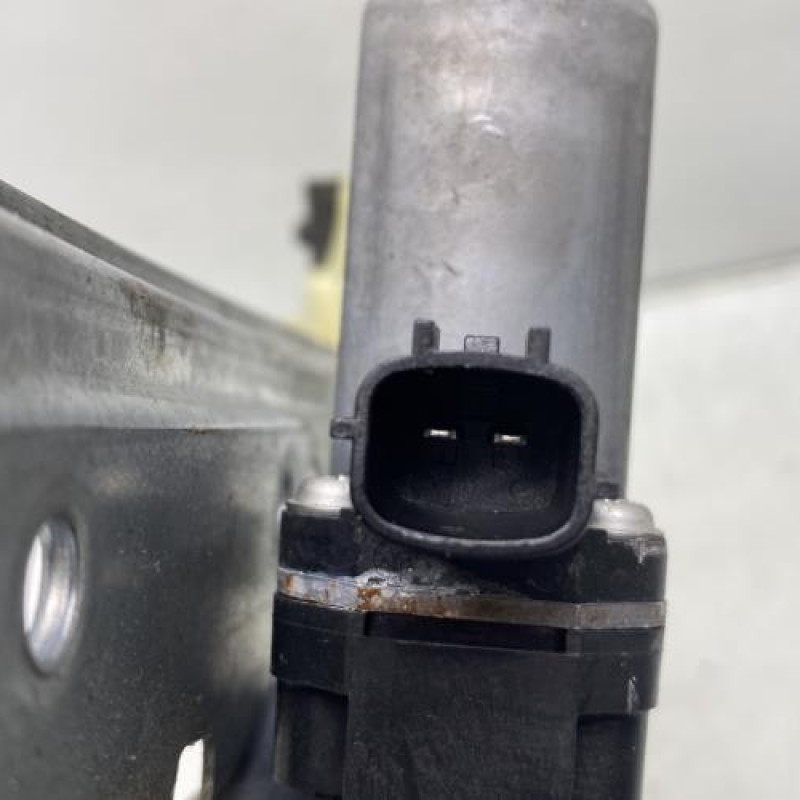 Leve vitre electrique arriere gauche RENAULT CLIO 4 Photo n°5
