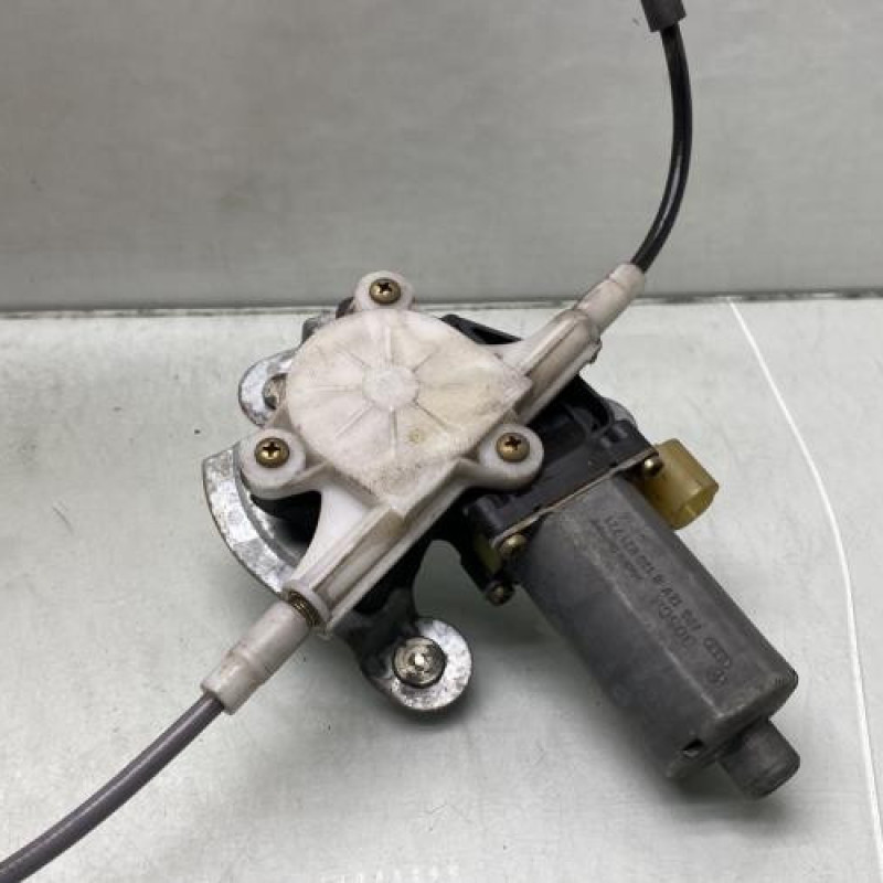Leve vitre electrique avant droit RENAULT MEGANE 1 Photo n°7