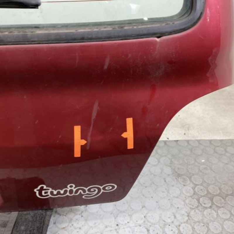 Malle/Hayon arriere RENAULT TWINGO 1 Photo n°8