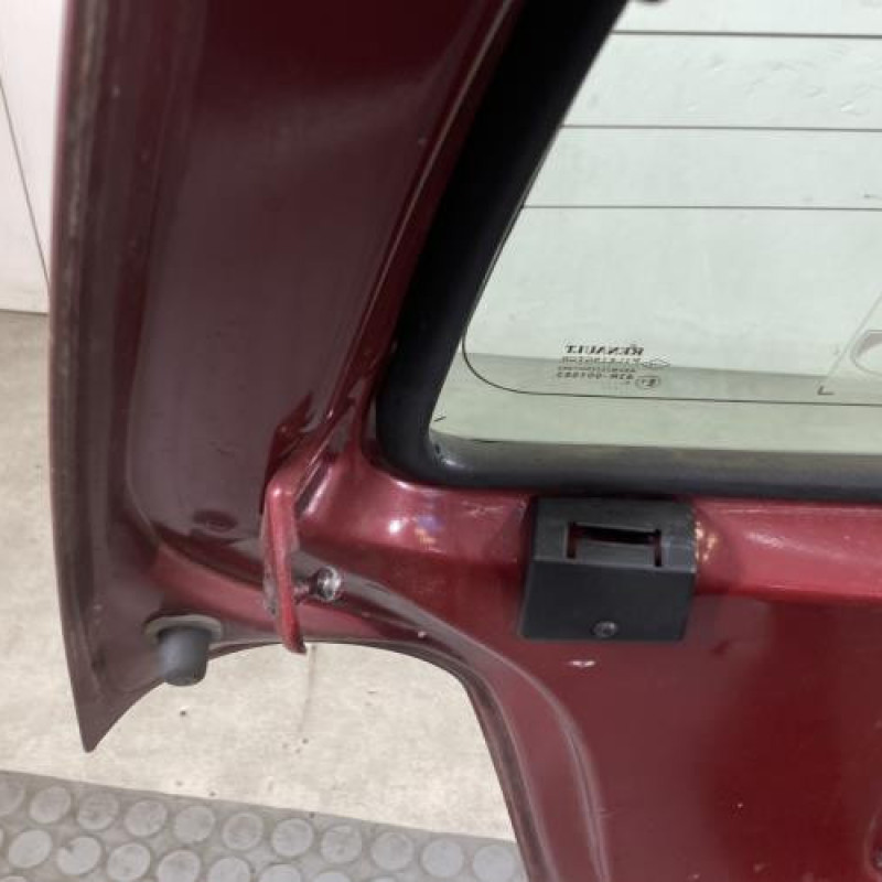 Malle/Hayon arriere RENAULT TWINGO 1 Photo n°11