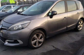 RENAULT SCENIC 3 PHASE 3 1.2i - 16V TURBO TCE 115