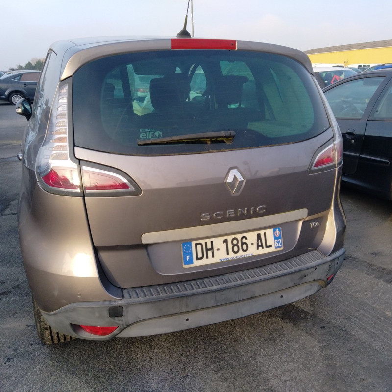 RENAULT SCENIC 3 PHASE 3 1.2i - 16V TURBO TCE 115 Photo n°4