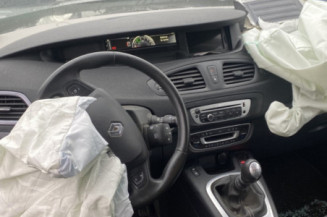 RENAULT SCENIC 3 PHASE 3 1.2i - 16V TURBO TCE 115
