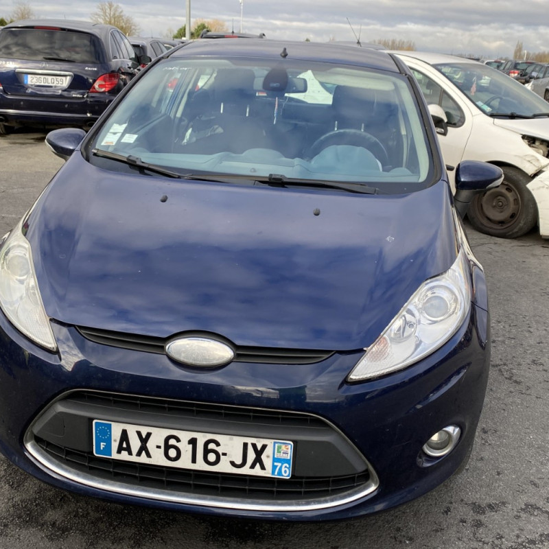FORD FIESTA 6 PHASE 1 1.6 TI - 16V Photo n°8
