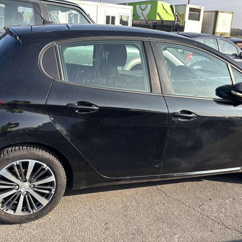 PEUGEOT 208 1 PHASE 2 1.2 VTI - 12V Photo n°7