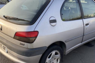 Feu arriere principal gauche (feux) PEUGEOT 306