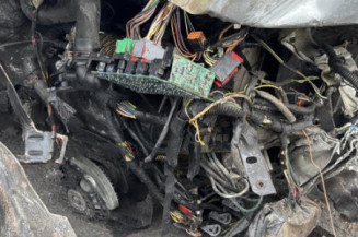 Com (Bloc Contacteur Tournant+Commodo Essuie Glace+Commodo Phare) CITROEN C3 1