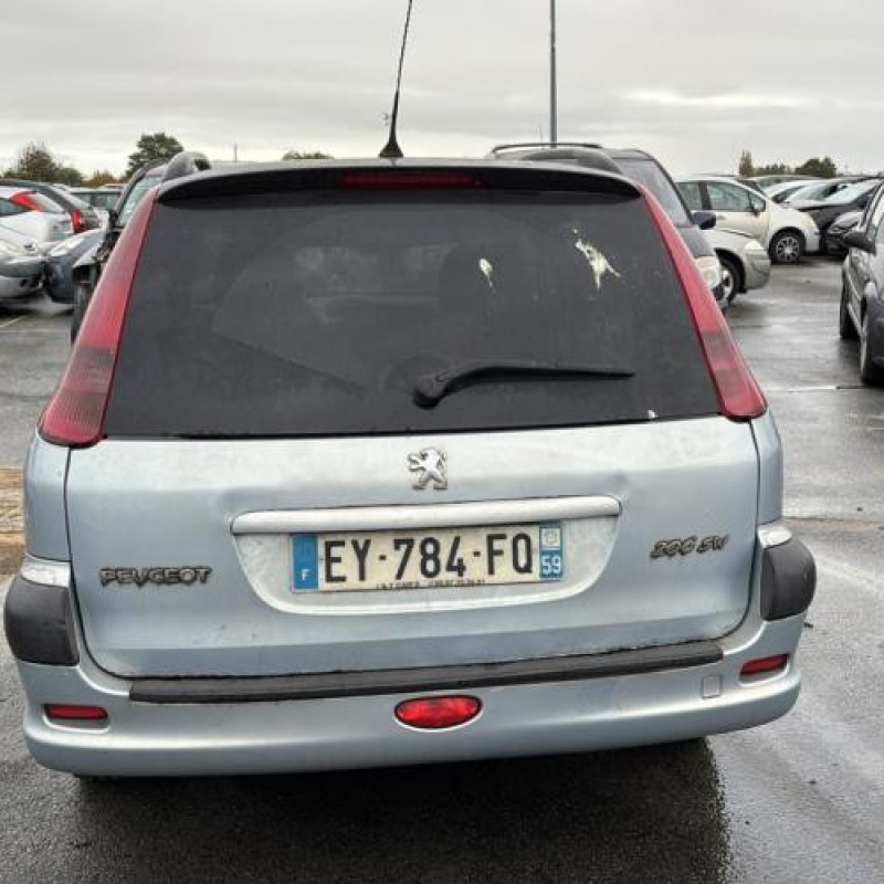 Verin de coffre PEUGEOT 206 Photo n°13