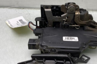 Serrure arriere droit VOLKSWAGEN GOLF 4