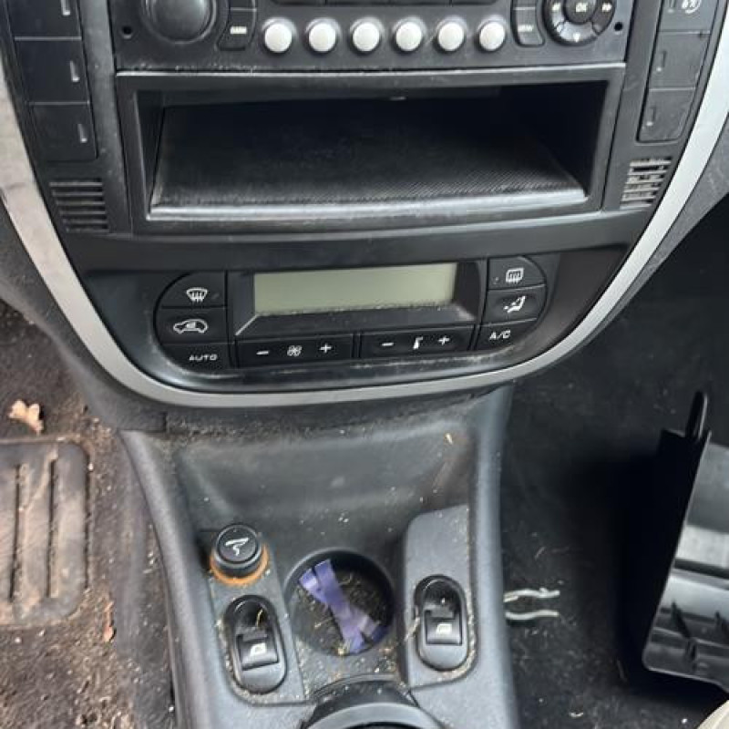 Verin de coffre CITROEN C3 1 Photo n°13