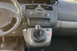 Poignee porte avant gauche RENAULT SCENIC 2
