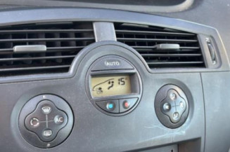Poignee porte avant gauche RENAULT SCENIC 2