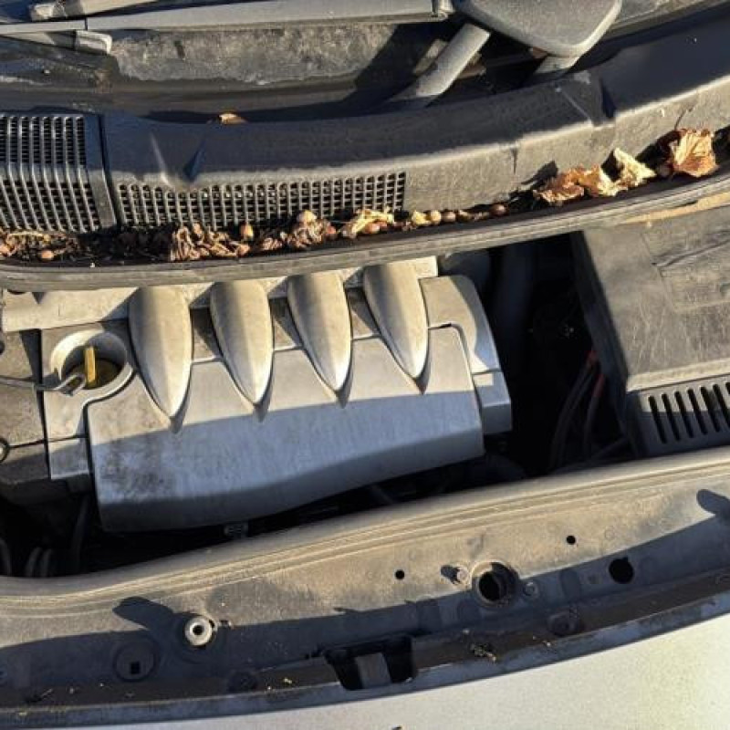 Poignee porte avant gauche RENAULT SCENIC 2 Photo n°17