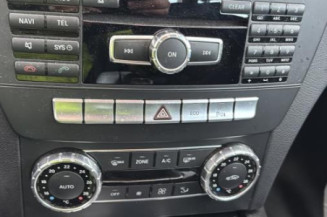Pompe lave glace avant MERCEDES CLASSE C 204