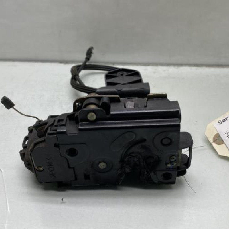 Serrure avant droit VOLKSWAGEN GOLF 4 Photo n°1