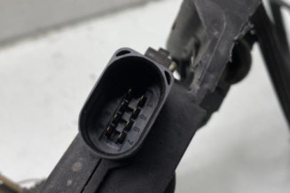 Serrure avant droit VOLKSWAGEN GOLF 4