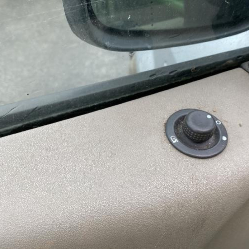 Bras essuie glace arriere RENAULT SCENIC 2 Photo n°12