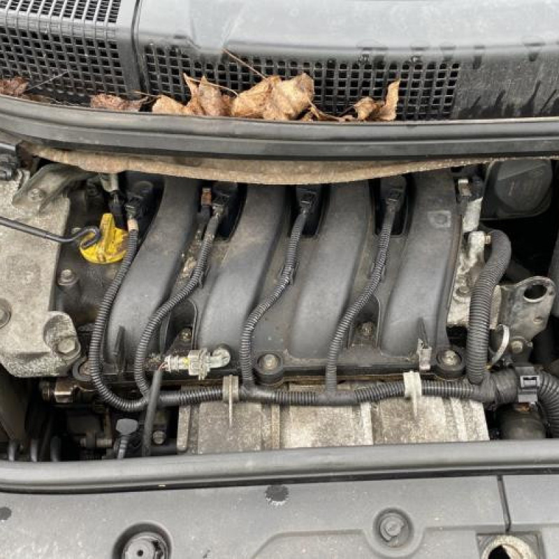 Bras essuie glace arriere RENAULT SCENIC 2 Photo n°18