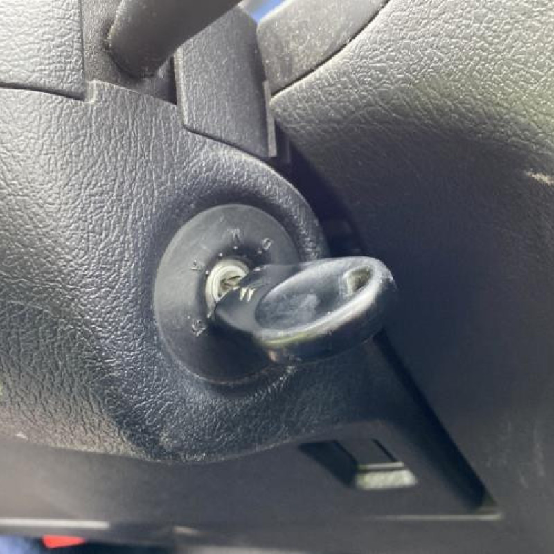 Arret de porte avant droit CITROEN SAXO Photo n°19