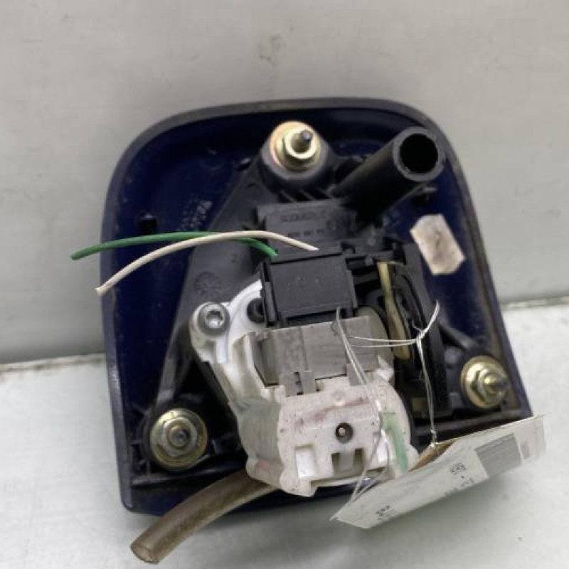 Bouton de coffre RENAULT CLIO 2 Photo n°3