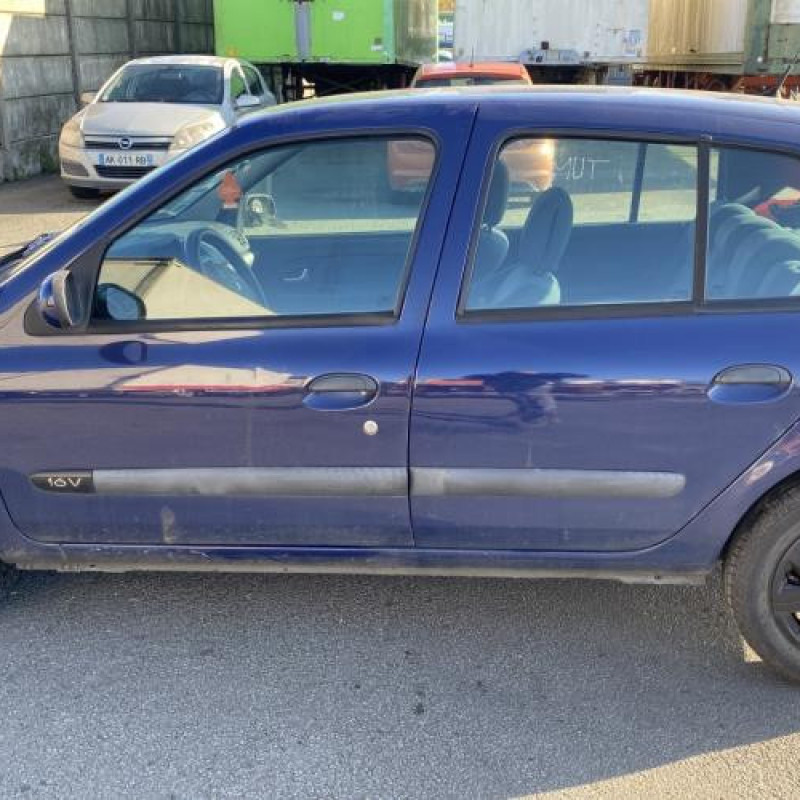 Bouton de coffre RENAULT CLIO 2 Photo n°9