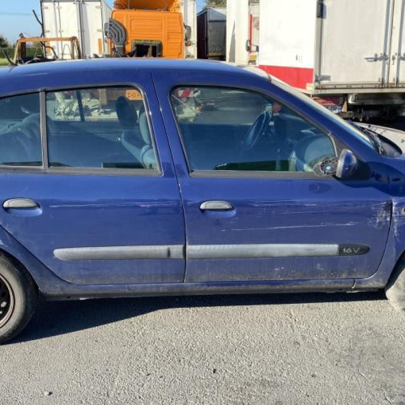 Bouton de coffre RENAULT CLIO 2 Photo n°10