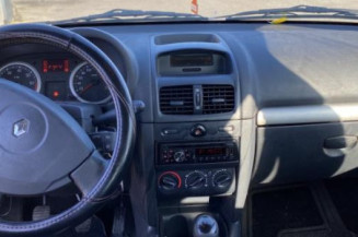 Bouton de coffre RENAULT CLIO 2