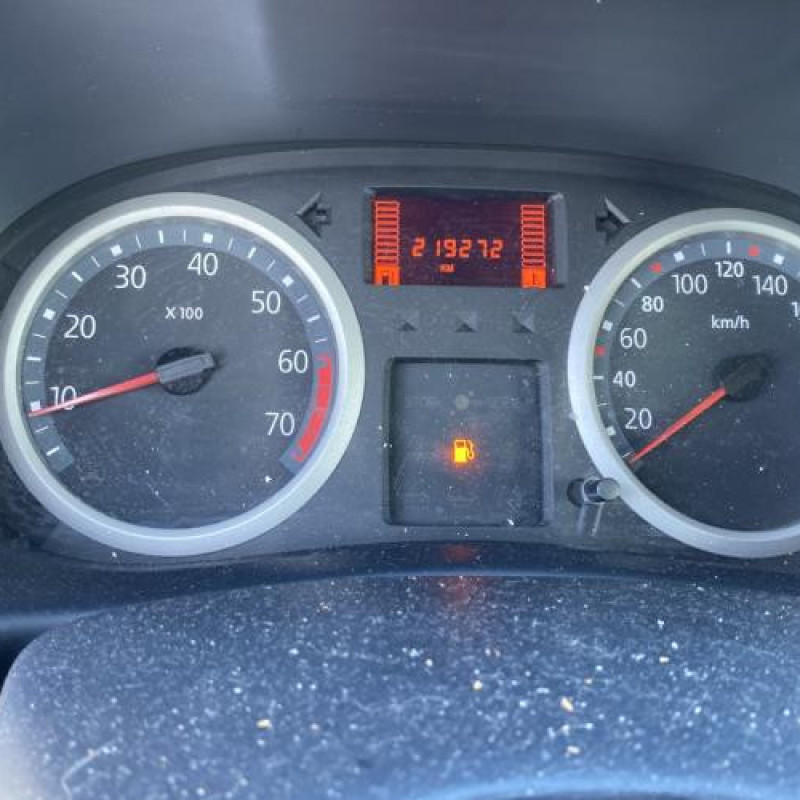 Bouton de coffre RENAULT CLIO 2 Photo n°20