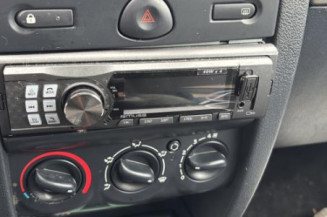 Interrupteur de leve vitre avant droit RENAULT CLIO 2