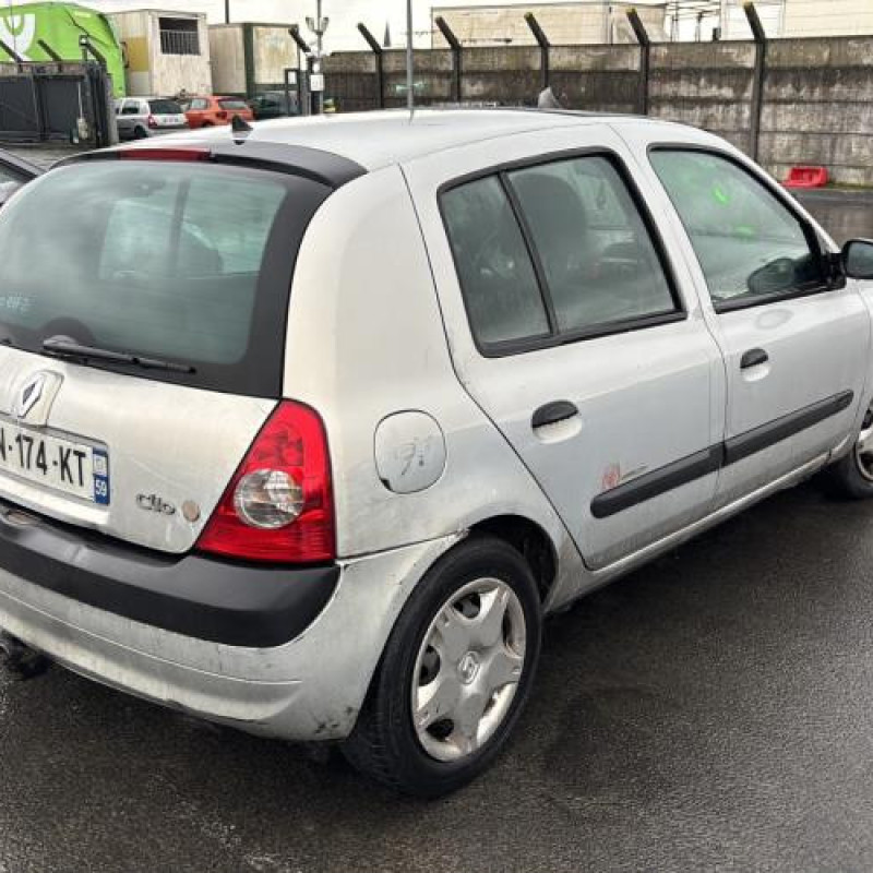 Crochet de remorquage RENAULT CLIO 2 Photo n°3