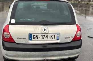 Crochet de remorquage RENAULT CLIO 2