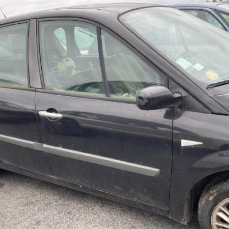 Feu arriere stop central RENAULT SCENIC 2 Photo n°11