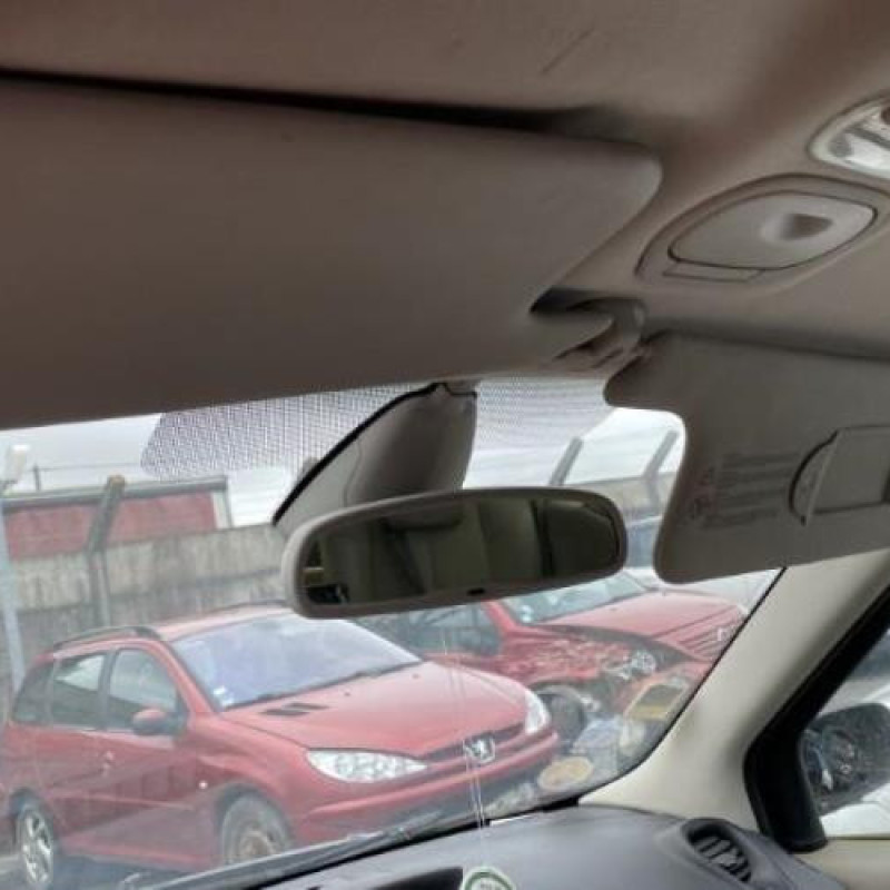 Feu arriere stop central RENAULT SCENIC 2 Photo n°14