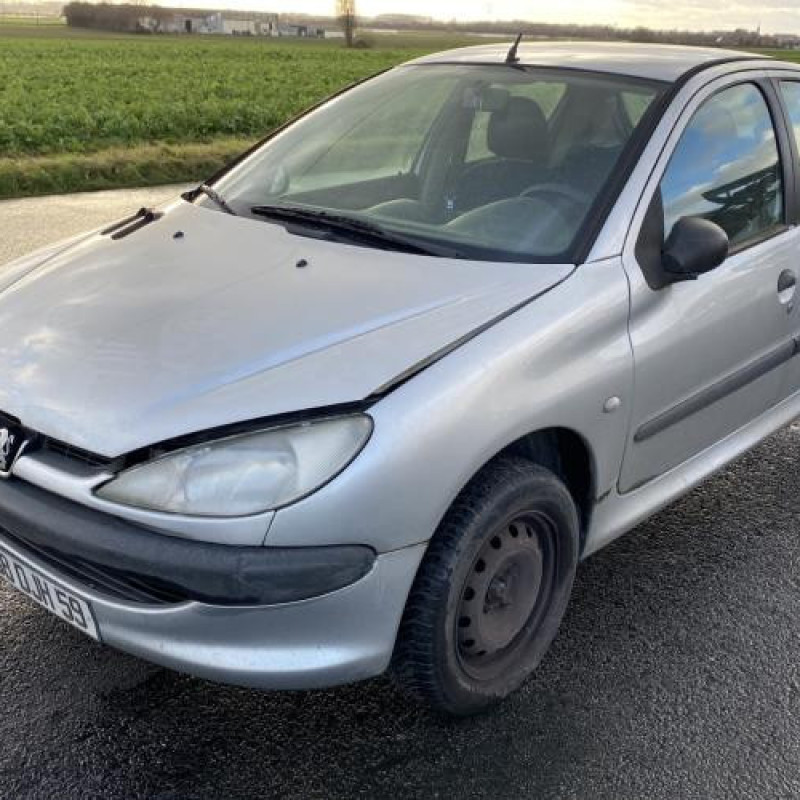 Vitre avant droit PEUGEOT 206 Photo n°7