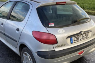 Vitre avant droit PEUGEOT 206