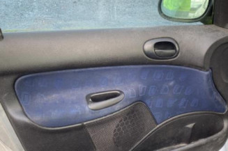 Vitre avant droit PEUGEOT 206