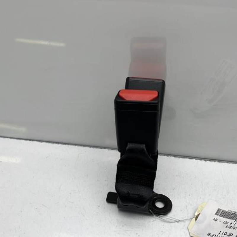 Attache ceinture arriere droit PEUGEOT 208 1 Photo n°1