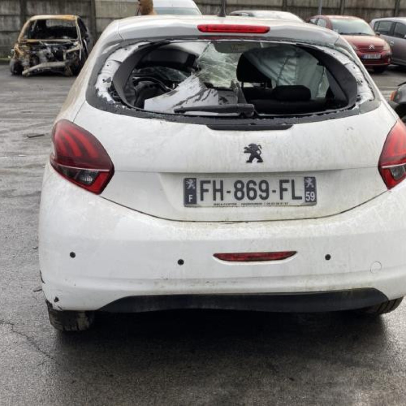 Boite a gants PEUGEOT 208 1 Photo n°12