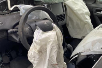 Boite a gants PEUGEOT 208 1