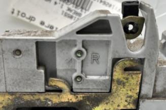 Serrure arriere droit PEUGEOT 206