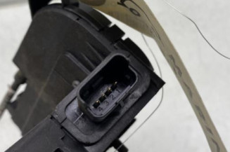 Serrure arriere gauche RENAULT CLIO 4