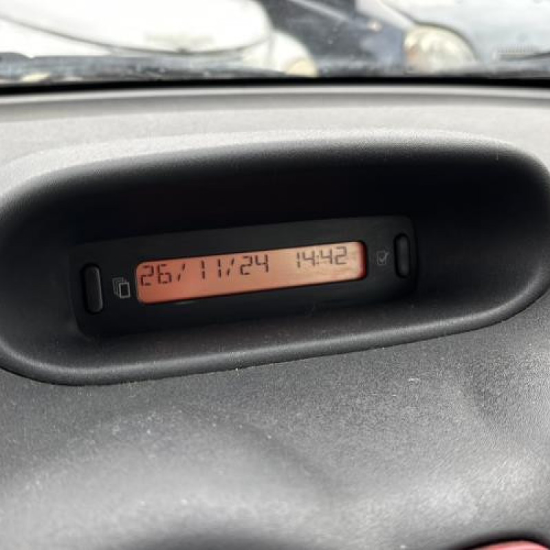 Leve vitre electrique avant gauche CITROEN C3 1 Photo n°19