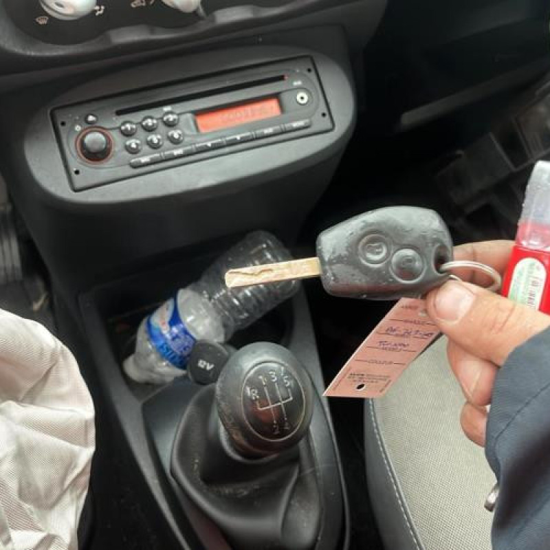 Poignee interieur avant gauche RENAULT TWINGO 2 Photo n°5