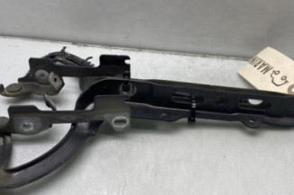 Charniere de capot PEUGEOT 208 1