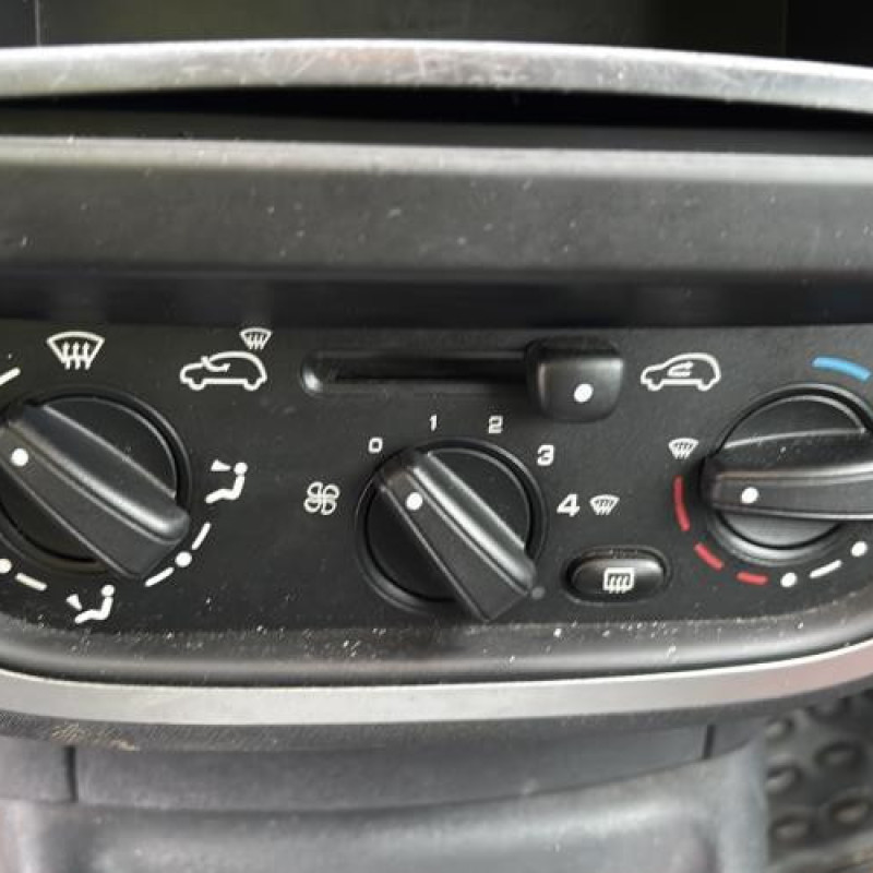 Fermeture de capot CITROEN C2 Photo n°18
